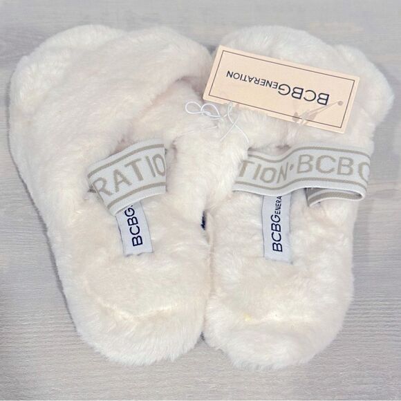 BCBGENERATION Women's Soffi Faux Fur Slippers shoes- Ivory -Size 10 New - Picture 9 of 10